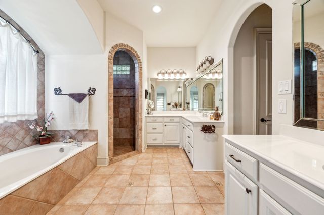 868 English Road, Rockwall, TX 75032