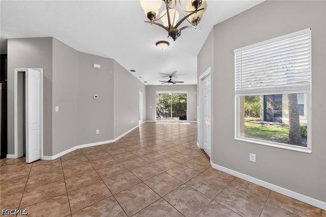 1717 Trailwater ST, Ruskin, FL 33570