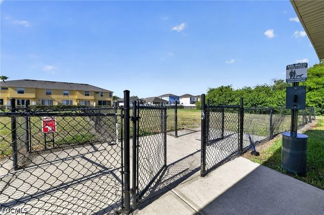 1717 Trailwater ST, Ruskin, FL 33570