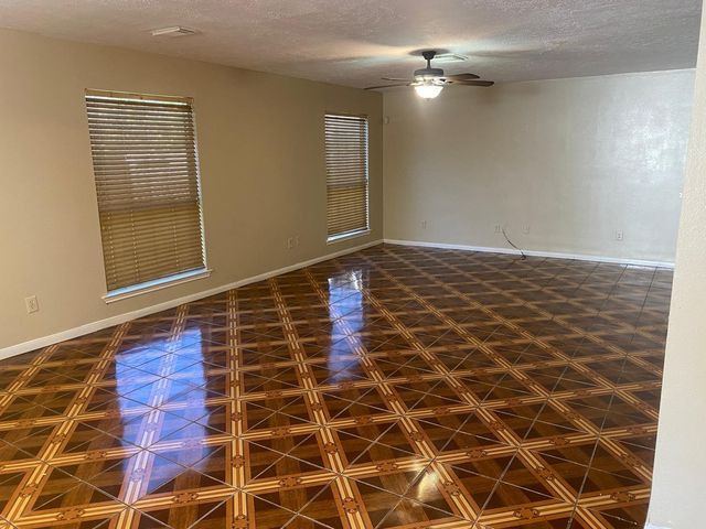 4026 Clayton Bend Court, Houston, TX 77082