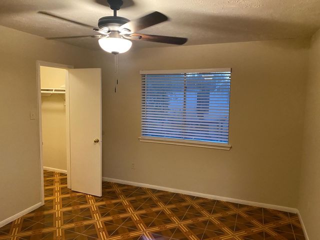 4026 Clayton Bend Court, Houston, TX 77082