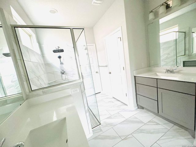 2617 River Pointe, San Antonio, TX 78245