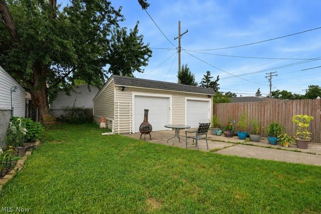 4112 W 158th Street, Cleveland, OH 44135