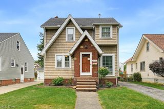 4112 W 158th Street, Cleveland, OH 44135
