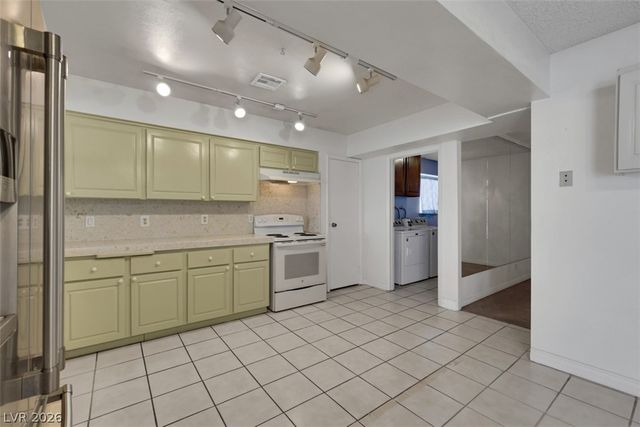 3485 Emerson Court, Las Vegas, NV 89121