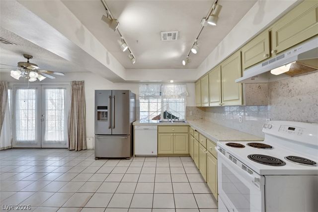 3485 Emerson Court, Las Vegas, NV 89121