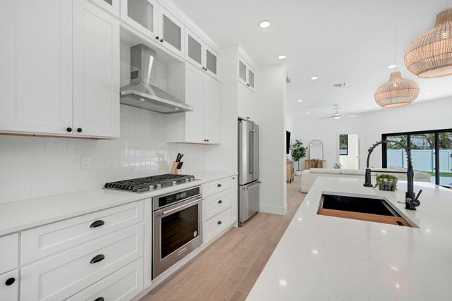 1248 N Harbor Drive, Singer Island, FL 33404