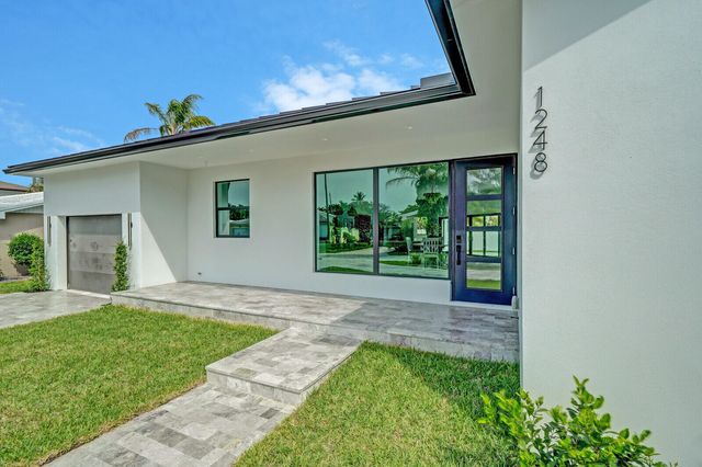 1248 N Harbor Drive, Singer Island, FL 33404