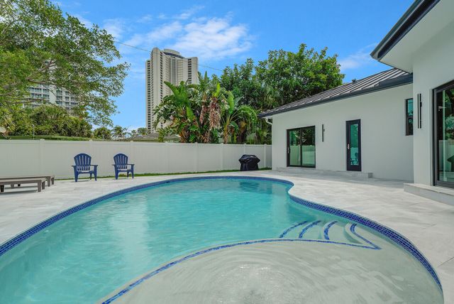 1248 N Harbor Drive, Singer Island, FL 33404