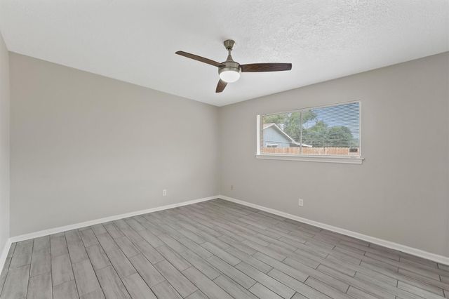 347 Southbrook Circle, Houston, TX 77060