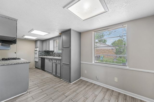 347 Southbrook Circle, Houston, TX 77060