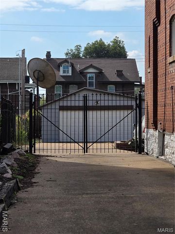 5938 Clemens Avenue, St Louis, MO 63112