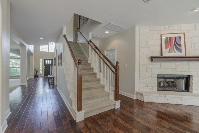 10200 Spicewood PKWY, Austin, TX 78750