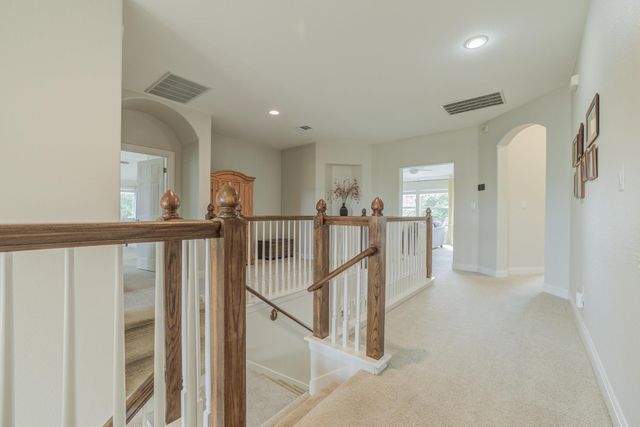 10200 Spicewood PKWY, Austin, TX 78750