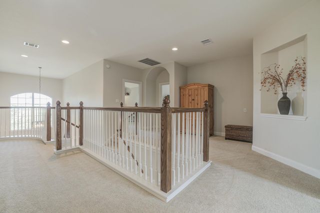 10200 Spicewood PKWY, Austin, TX 78750
