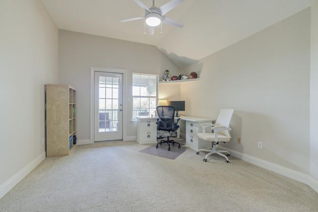 10200 Spicewood PKWY, Austin, TX 78750