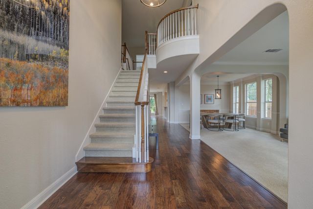 10200 Spicewood PKWY, Austin, TX 78750