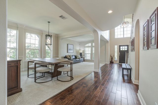 10200 Spicewood PKWY, Austin, TX 78750