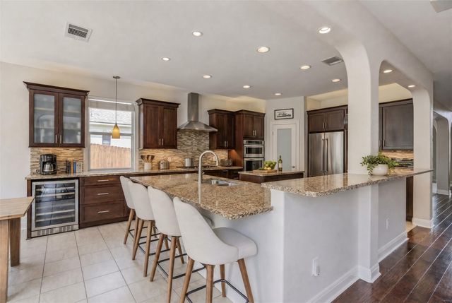 10200 Spicewood PKWY, Austin, TX 78750