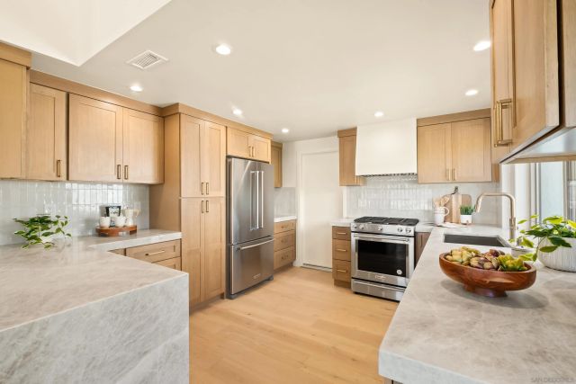 3492 Corvallis, Carlsbad, CA 92010