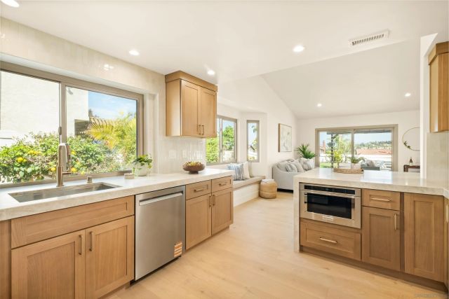 3492 Corvallis, Carlsbad, CA 92010