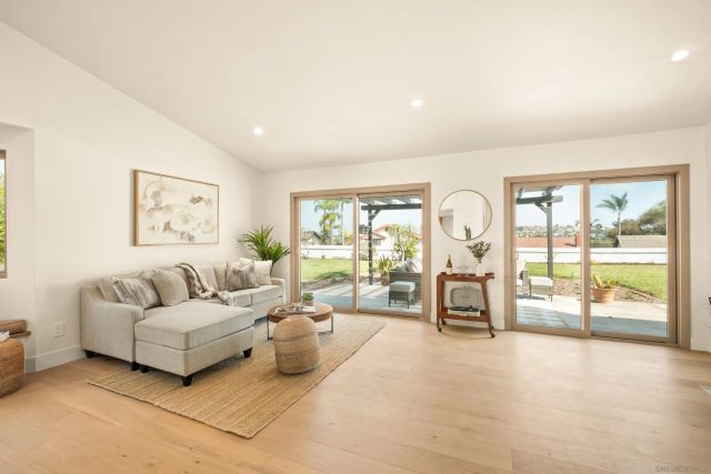 3492 Corvallis, Carlsbad, CA 92010