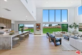 22810 Seaqua Circle, Chatsworth (los Angeles), CA 91311