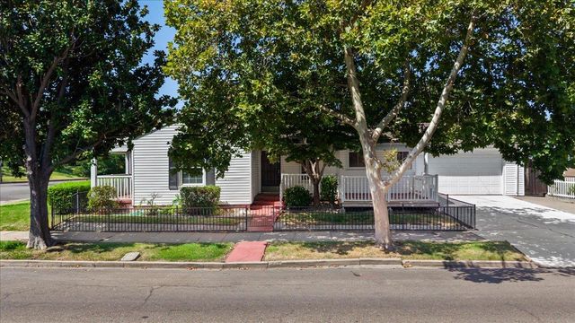 901 S Tuxedo Ave, Stockton, CA 95204