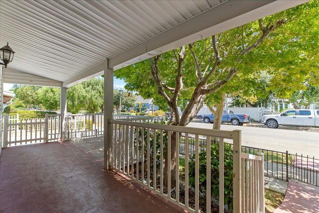 901 S Tuxedo Ave, Stockton, CA 95204