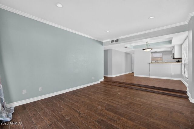 3420 W DANBURY Drive C109, Phoenix, AZ 85053