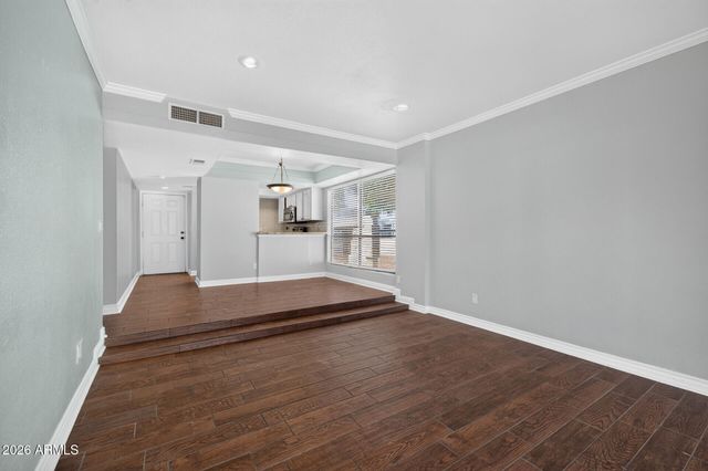3420 W DANBURY Drive C109, Phoenix, AZ 85053