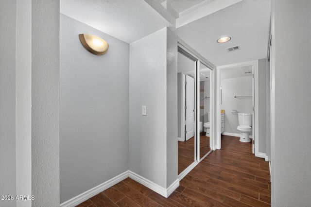 3420 W DANBURY Drive C109, Phoenix, AZ 85053