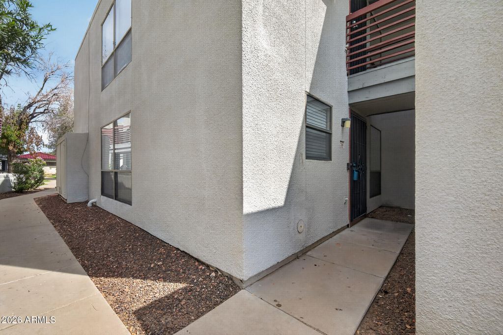 3420 W DANBURY Drive C109, Phoenix, AZ 85053 — photo 2