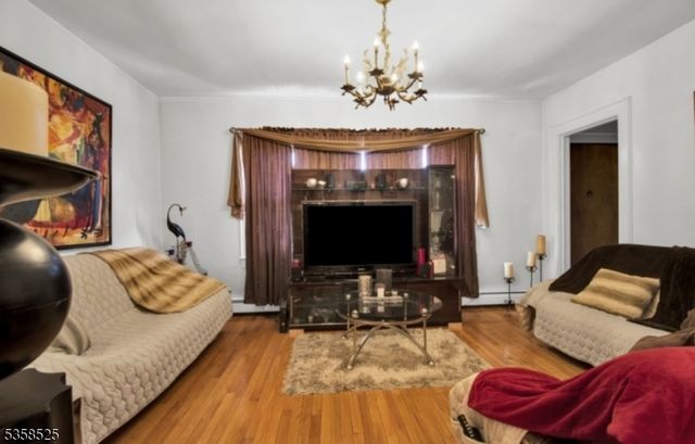 1013 Kilsyth Rd, Elizabeth City, NJ 07208