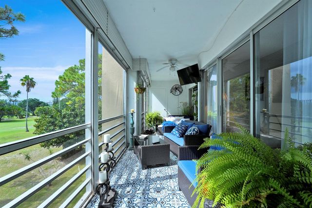 3755 Via Poinciana 405, Greenacres, FL 33467