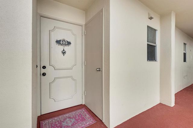 3755 Via Poinciana 405, Greenacres, FL 33467