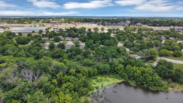 5307 Lovell Avenue, Fort Worth, TX 76107