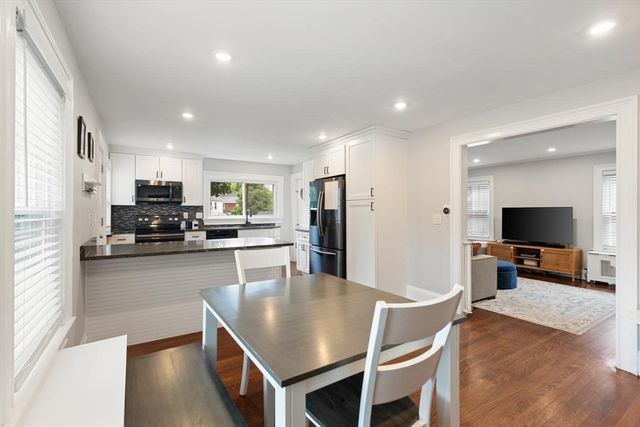 16 Elm St, Medford, MA 02155
