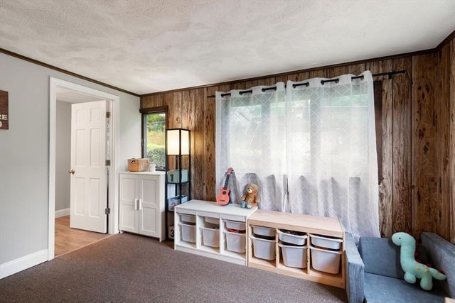 16 Elm St, Medford, MA 02155