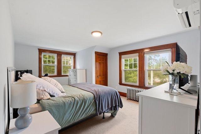 16 Elm St, Medford, MA 02155