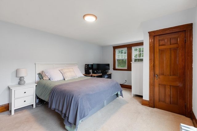 16 Elm St, Medford, MA 02155