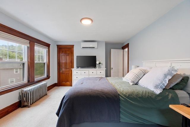 16 Elm St, Medford, MA 02155