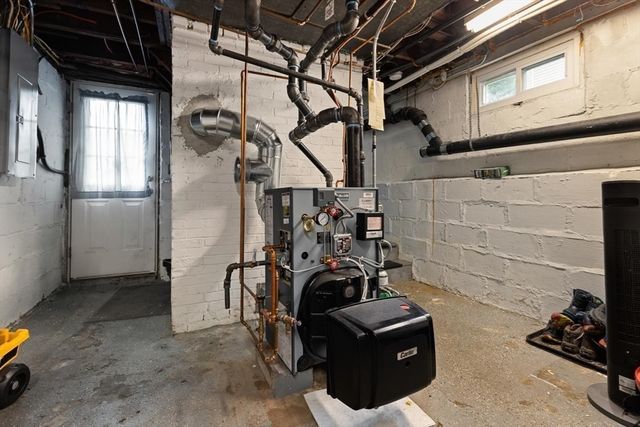 16 Elm St, Medford, MA 02155