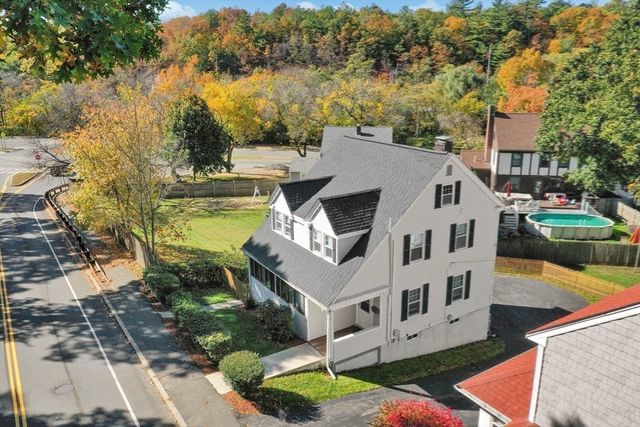 16 Elm St, Medford, MA 02155
