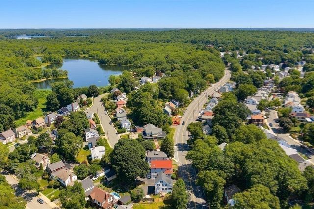 16 Elm St, Medford, MA 02155