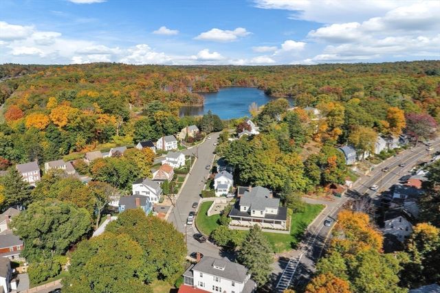 16 Elm St, Medford, MA 02155
