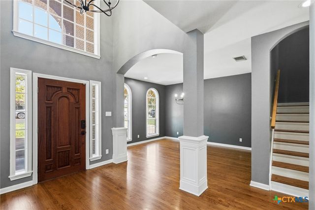 303 Roseland Avenue, Victoria, TX 77901