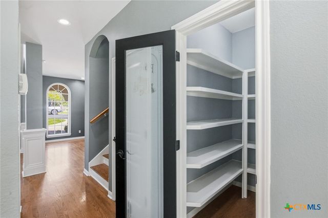 303 Roseland Avenue, Victoria, TX 77901