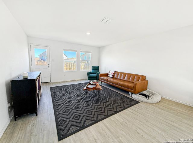 5482 Daphne, San Antonio, TX 78253