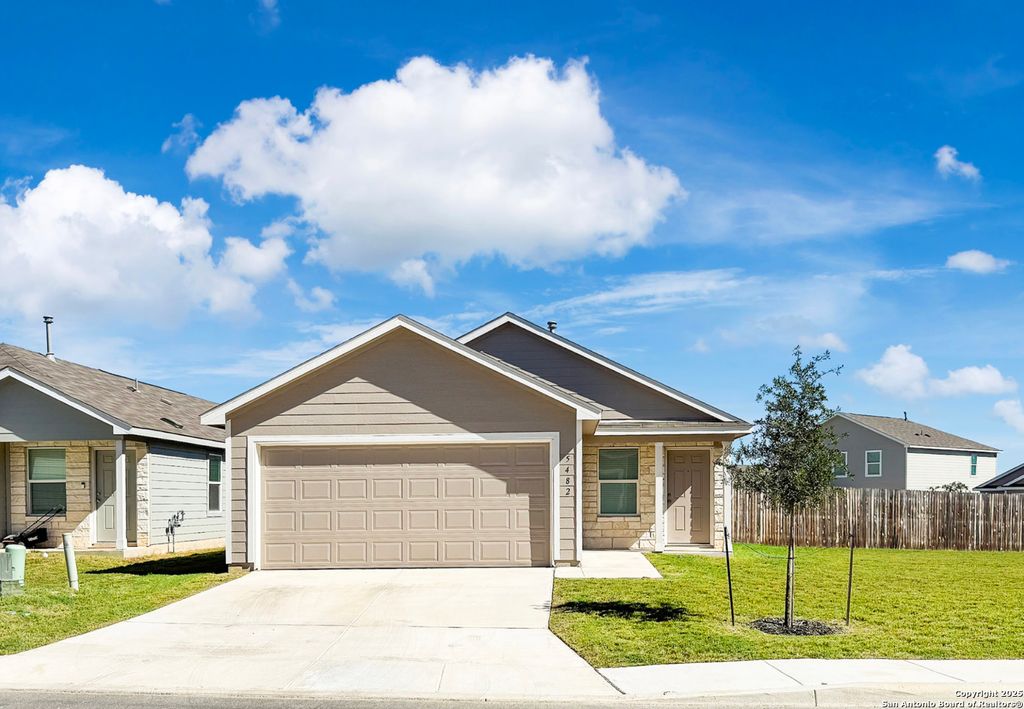5482 Daphne, San Antonio, TX 78253